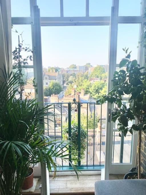 Luxury Artistic 2 Bedroom W/Balcony-Great Location Central Лондон Екстер'єр фото